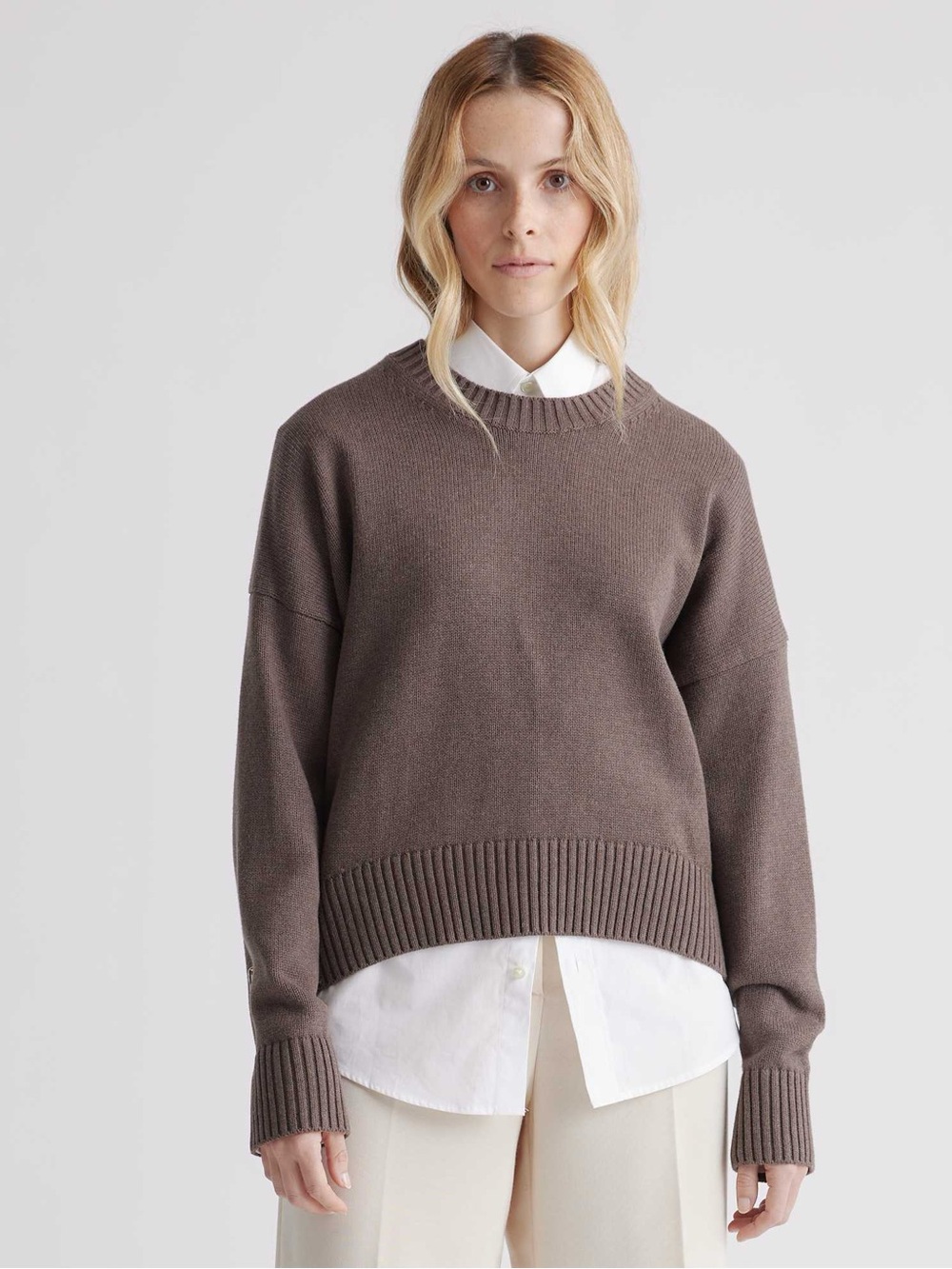 Quince 100% Organic Cotton Boyfriend Crew Sweater in Heather Brown